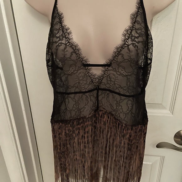 Victoria Secret Lace Babydoll with long fringe in large - Picture 3 of 10